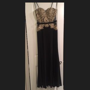 Formal Dress Gold & Black Size 2 Like New